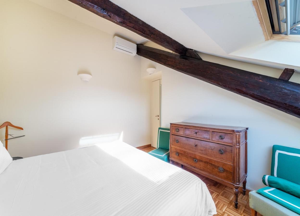 Brera - Sella Charme Apartment Castle View Milan Luaran gambar