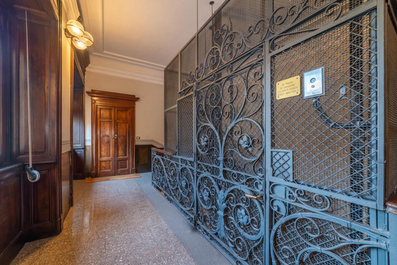 Brera - Sella Charme Apartment Castle View Milan Luaran gambar