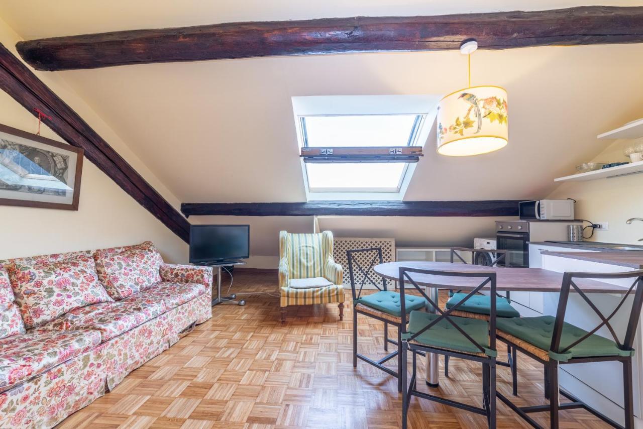 Brera - Sella Charme Apartment Castle View Milan Luaran gambar